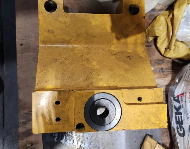 Hydracrop 110 die holder